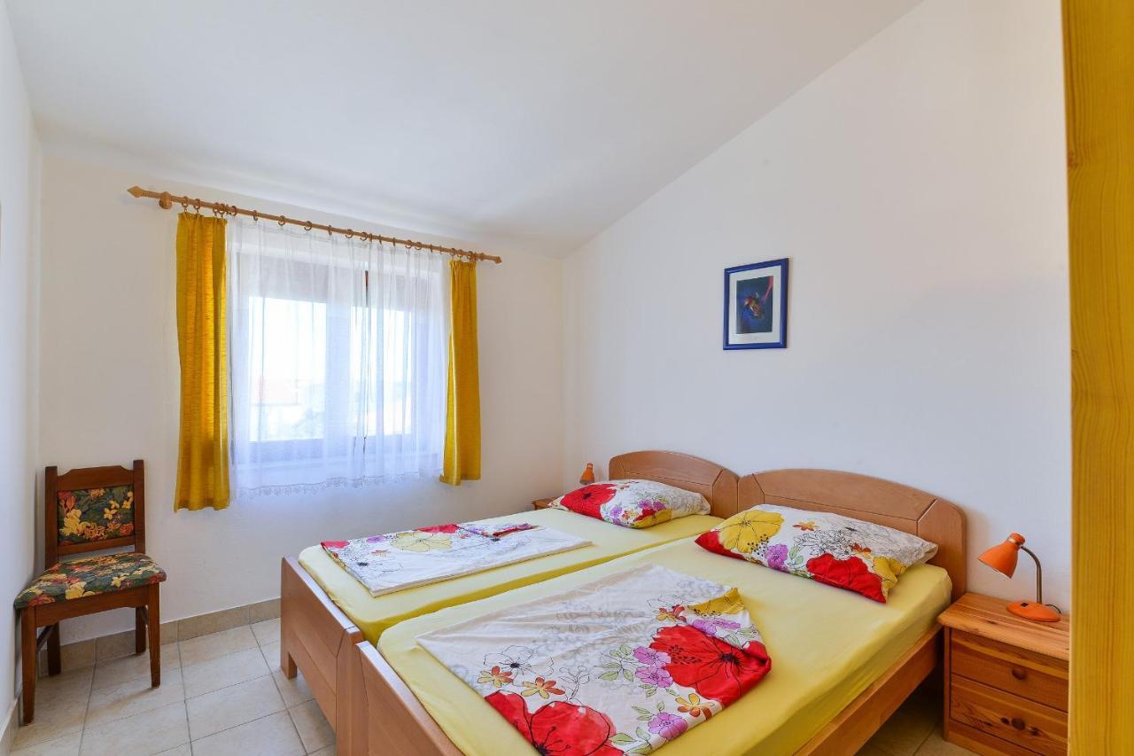 Apartments Gogoljak Vir Exterior foto
